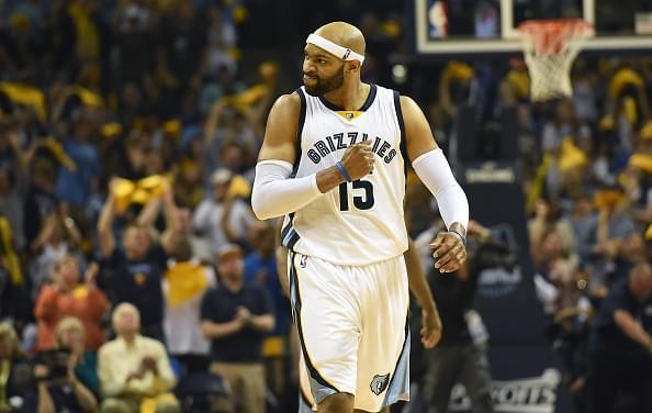 但她们在比 但她们在比