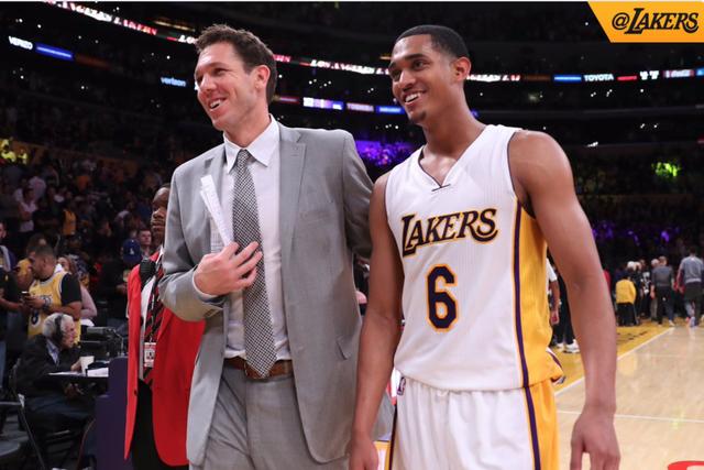 率约为25 率约为25